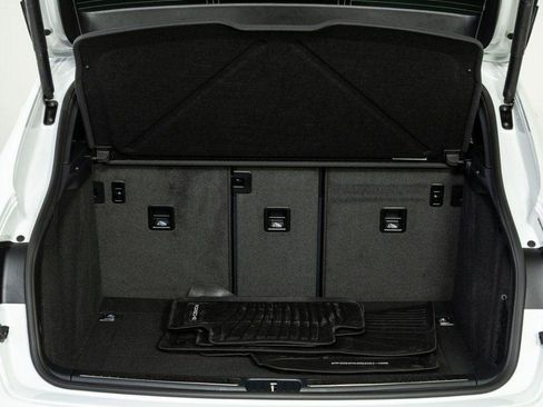 New 2026 Porsche Macan S AWD/4WD image 31