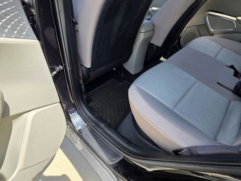 Used 2023 Kia Soul LX image 20