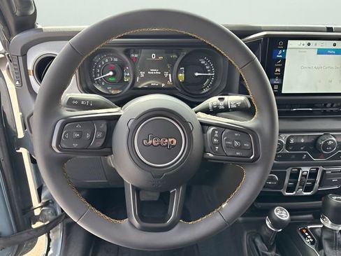 Used 2024 Jeep Wrangler Unlimited w/ Convenience Group AWD/4WD image 14