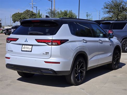 New 2025 Mitsubishi Outlander SEL Black Edition image 4