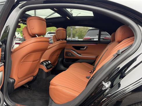 Used 2023 Mercedes-Benz S 500 4MATIC image 13