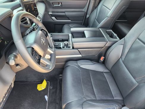 Used 2025 Toyota Sequoia Platinum AWD/4WD image 13