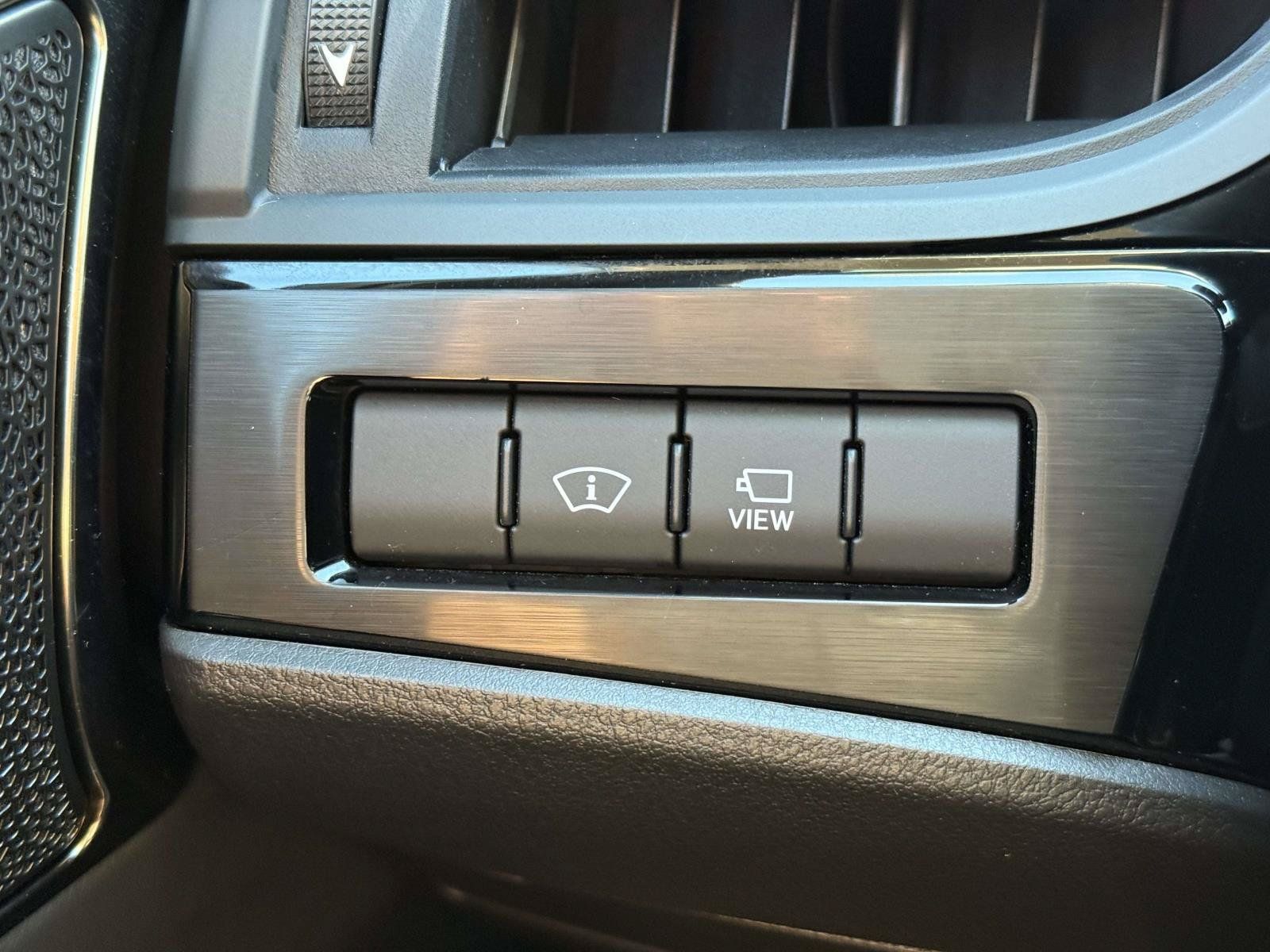 Used 2024 Lexus ES 300h Ultra Luxury w/ Accessory Package (Z2) FWD image 23
