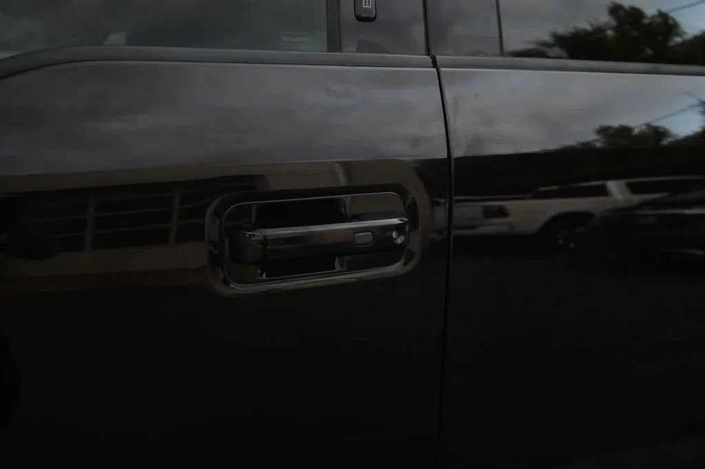 Used 2020 Ford F350 Lariat w/ Lariat Ultimate Package AWD/4WD image 15