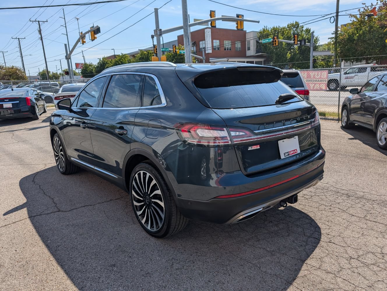 Used 2021 Lincoln Nautilus Black Label w/ Class II Trailer Tow Package AWD/4WD image 8