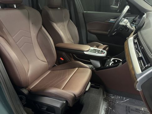 Used 2023 BMW X1 xDrive28i w/ Premium Package image 32