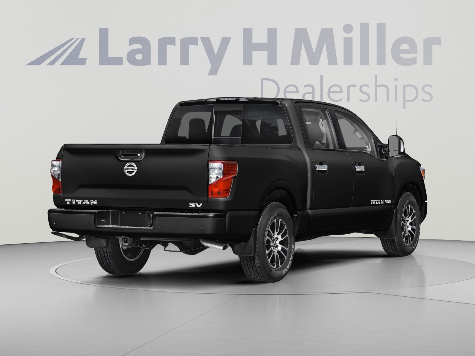 Used 2020 Nissan Titan SV w/ SV Convenience Package AWD/4WD image 2