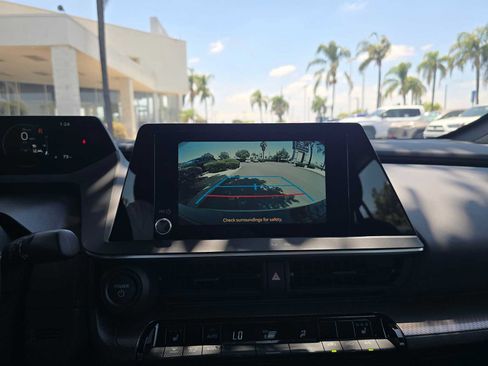 Certified 2026 Toyota Prius XLE FWD image 29