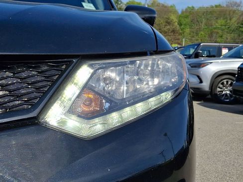 Used 2016 Nissan Rogue SV AWD/4WD image 10