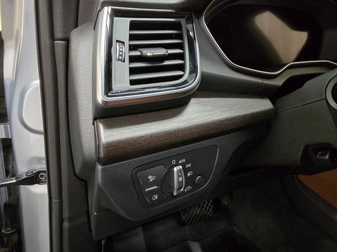 Used 2023 Audi Q5 2.0T Premium Plus AWD/4WD image 18