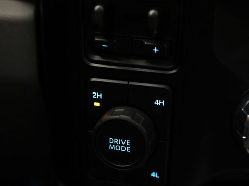 Used 2024 Ford F450 Limited w/ FX4 Off-Road Package image 25