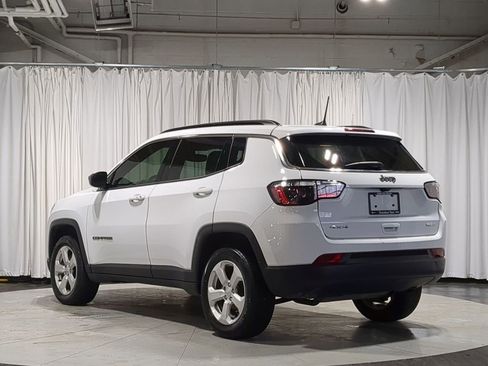 Used 2022 Jeep Compass Latitude AWD/4WD image 12