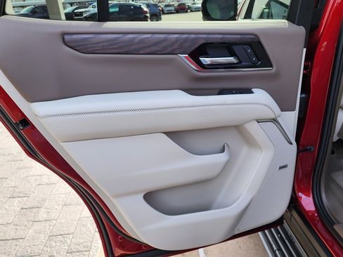 New 2026 GMC Yukon Denali w/ Denali Reserve Package image 49