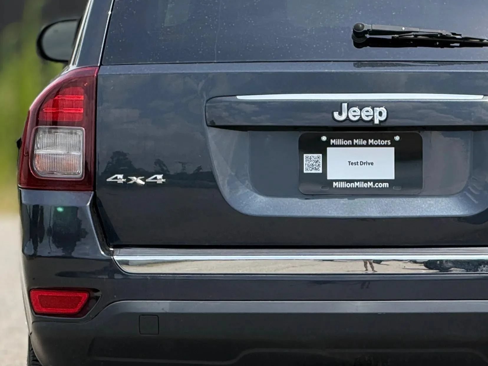 Used 2015 Jeep Compass High Altitude AWD/4WD image 13