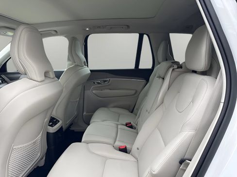 Used 2023 Volvo XC90 T8 Plus w/ Protection Package Premier AWD/4WD image 20