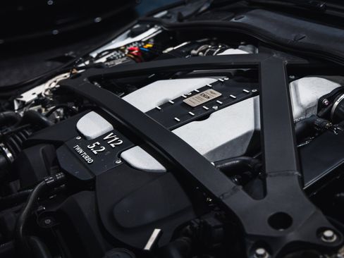 Used 2019 Aston Martin DBS Superleggera image 39