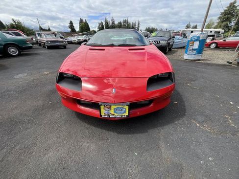 Used 1993 Chevrolet Camaro Z28 RWD image 2