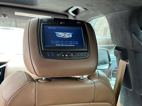 Used 2017 Cadillac Escalade Platinum AWD/4WD image 33