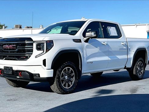 Used 2025 GMC Sierra 1500 AT4 AWD/4WD image 2