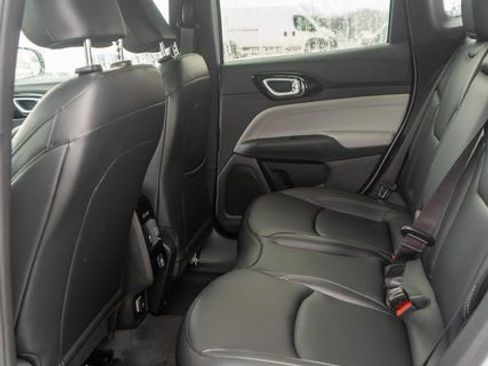 New 2026 Jeep Compass Limited image 9