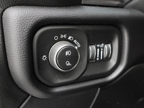Used 2020 RAM 2500 Laramie AWD/4WD image 42