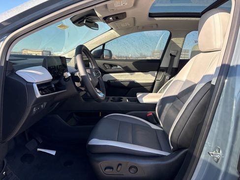 Used 2025 Honda Prologue Touring image 16