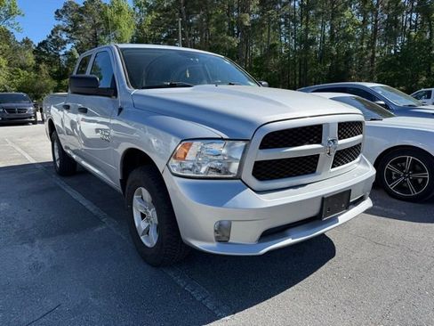 Used 2018 RAM 1500 Express image 2