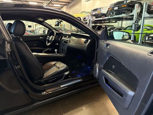 Used 2012 Ford Mustang GT Premium w/ Brembo Brake Pkg image 88