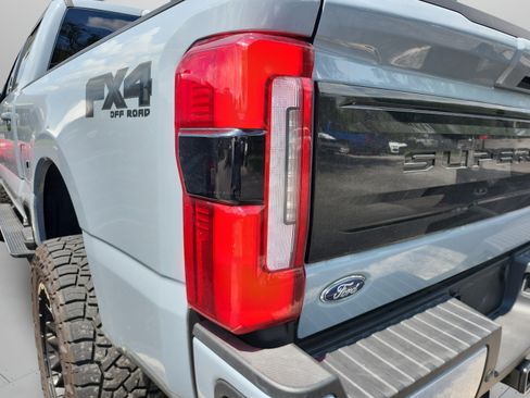 Used 2026 Ford F250 Platinum AWD/4WD image 30