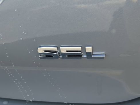 New 2026 Mitsubishi Outlander SEL FWD image 14