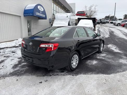Used 2012 Toyota Camry SE image 3