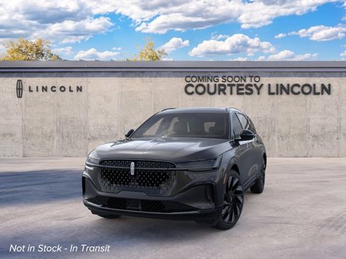 New 2026 Lincoln Nautilus Reserve w/ Jet Appearance Package AWD/4WD image 2