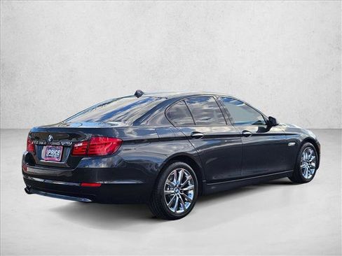 Used 2011 BMW 528i Sedan image 5