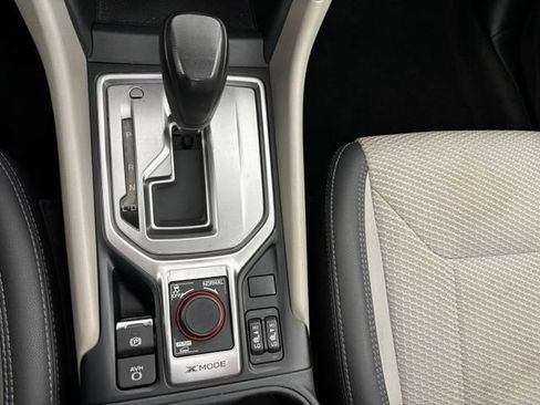 Used 2019 Subaru Forester Premium AWD/4WD image 17