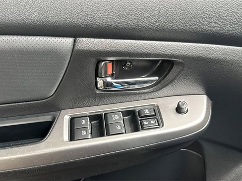 Used 2016 Subaru Crosstrek 2.0i Limited w/ Popular Package #2 image 15