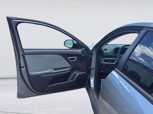 Used 2025 Kia K4 EX FWD image 11