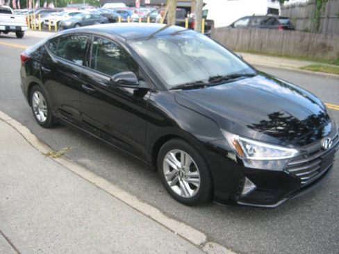 Used 2020 Hyundai Elantra SEL FWD image 1