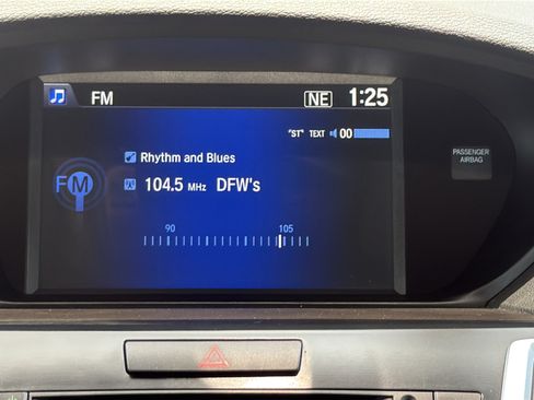 Used 2017 Acura TLX FWD image 18