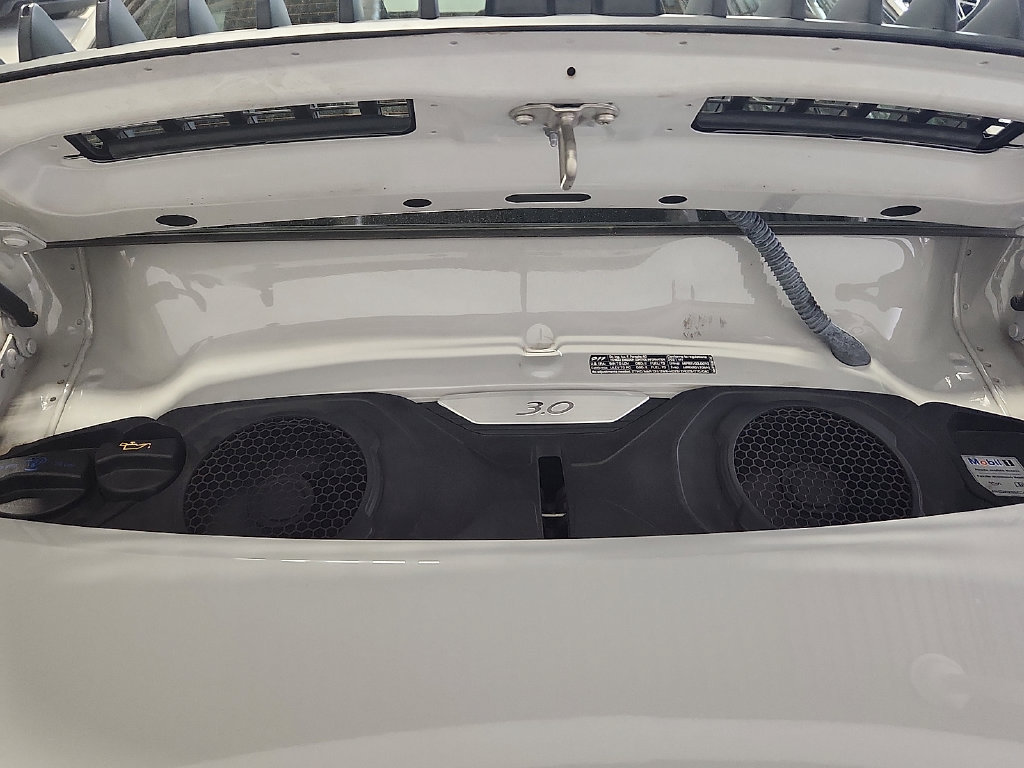 Certified 2021 Porsche 911 Carrera RWD image 29