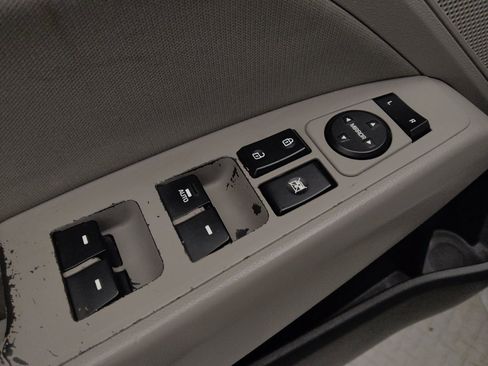 Used 2018 Hyundai Elantra Value Edition image 27