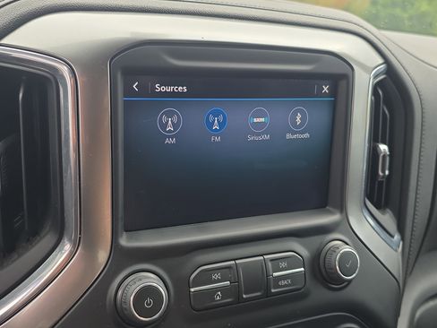 Used 2021 Chevrolet Silverado 1500 LT Trail Boss image 28