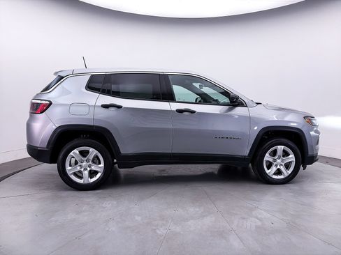 Used 2023 Jeep Compass Sport AWD/4WD image 39