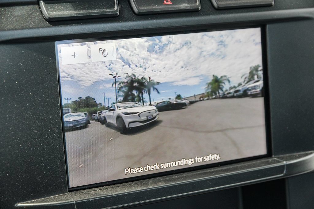 New 2024 Ford F550 Luxury RWD image 22