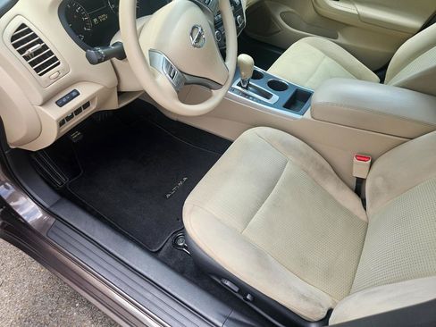 Used 2015 Nissan Altima 2.5 S w/ Special Edition Package FWD image 26
