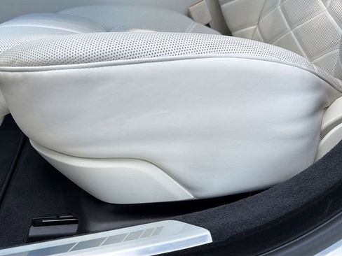 Certified 2024 BMW 760i xDrive w/ Executive Package image 7