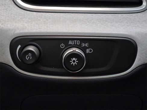 Used 2020 Chevrolet Bolt LT image 30