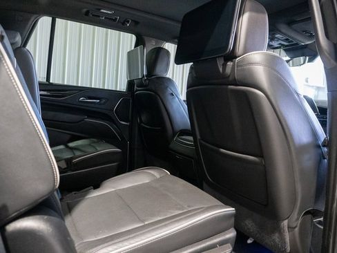 Used 2023 Cadillac Escalade Sport image 10