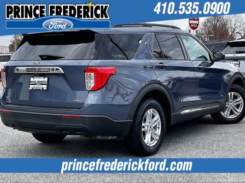 Used 2021 Ford Explorer XLT image 12