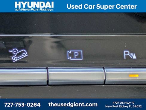Certified 2024 Hyundai Santa Fe Limited AWD/4WD image 34
