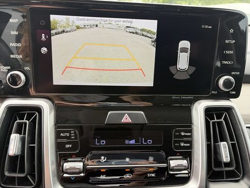 Used 2023 Kia Sorento EX w/ Panoramic Sunroof Package FWD image 24